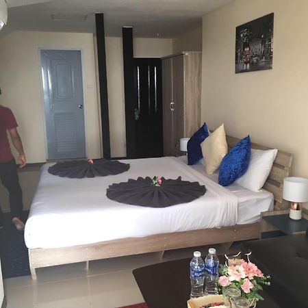 Blueskyhouse Patong Hotel Exterior photo