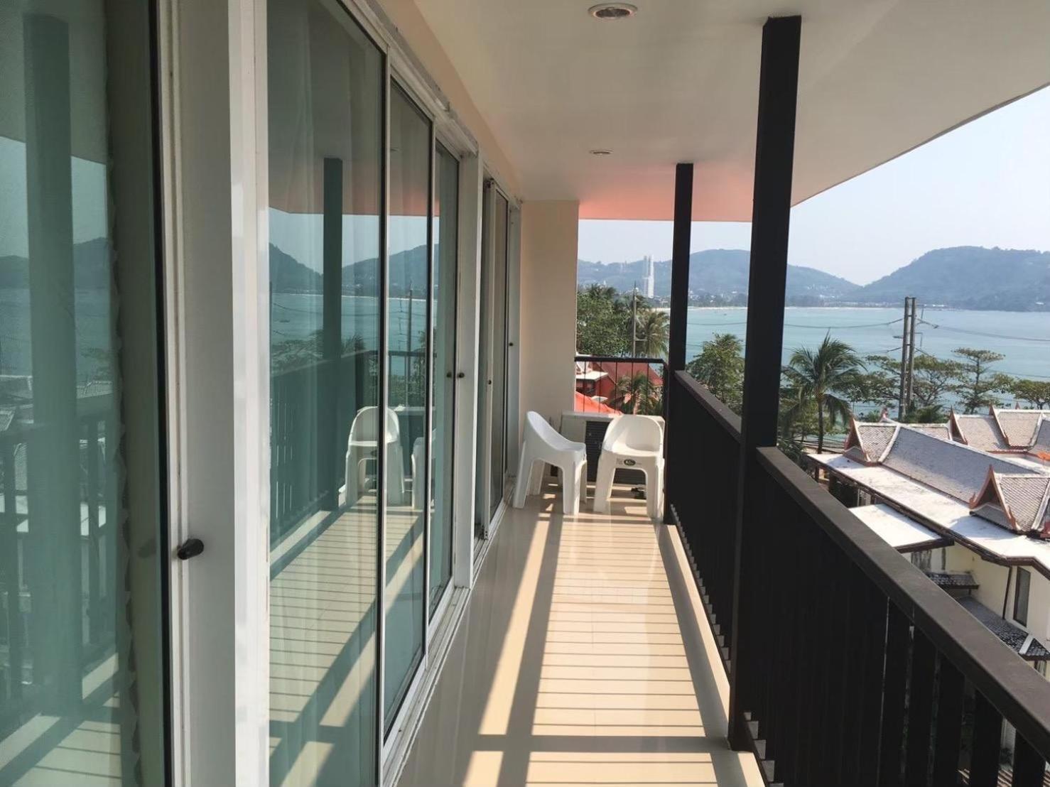 Blueskyhouse Patong Hotel Exterior photo